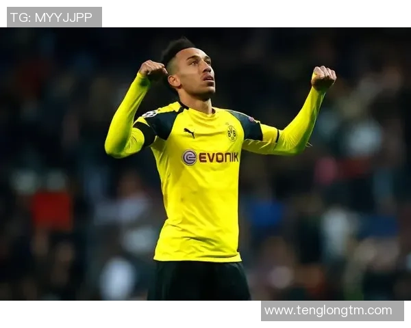 足球明星的脚指甲背后的故事与秘密揭示运动员的独特生活方式与健康管理